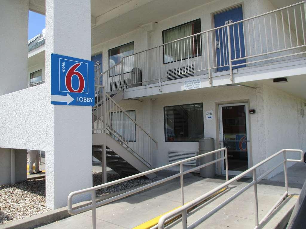Motel 6-Swift Current, Sk Kültér fotó